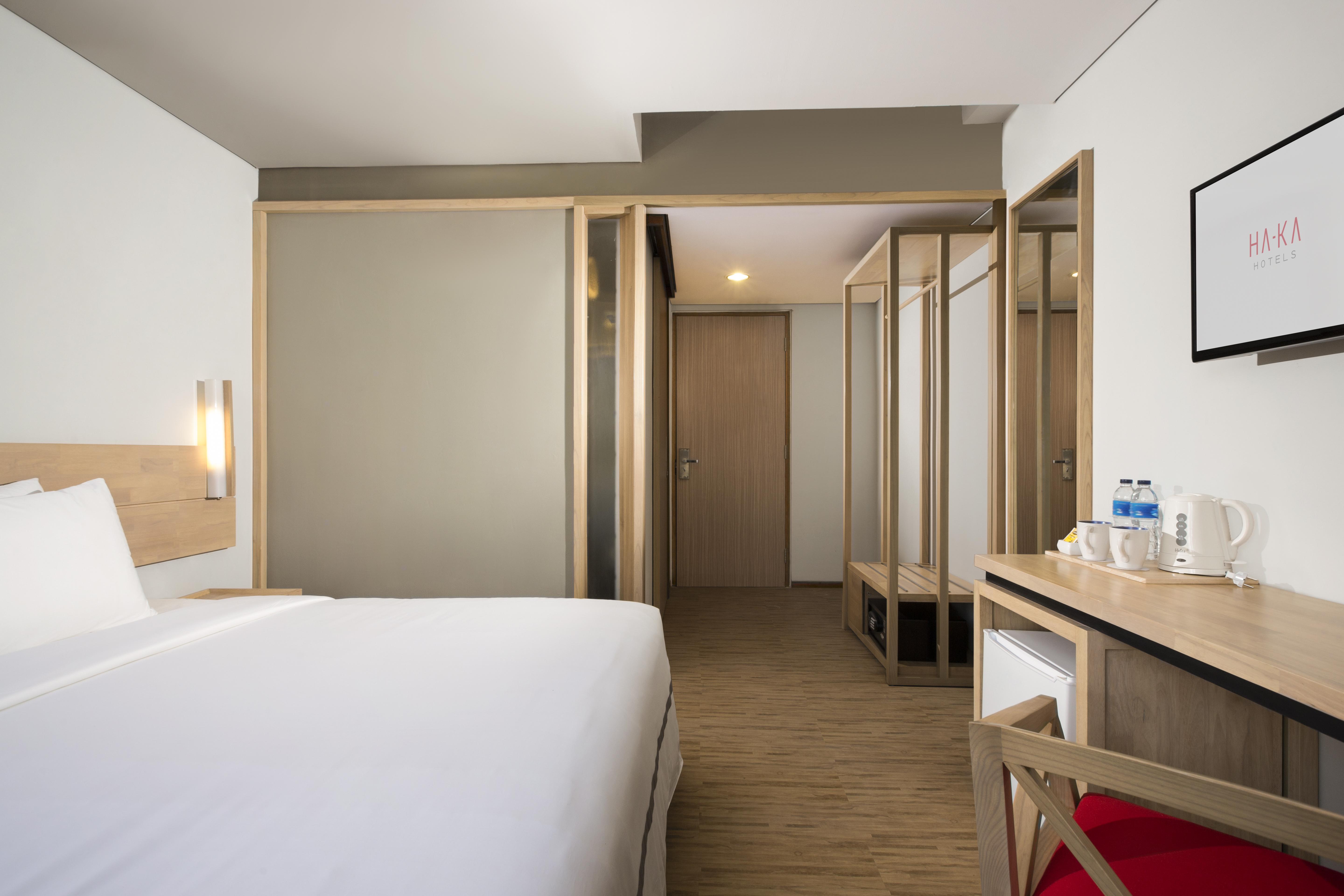 Up-Peak Hotel Simpang Lima Semarang Formerly Ha-Ka Simpanglima Hotel เซอมารัง ภายนอก รูปภาพ